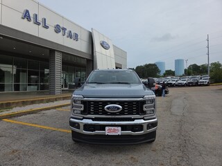 2026 Ford F-350 Lariat Crew Cab