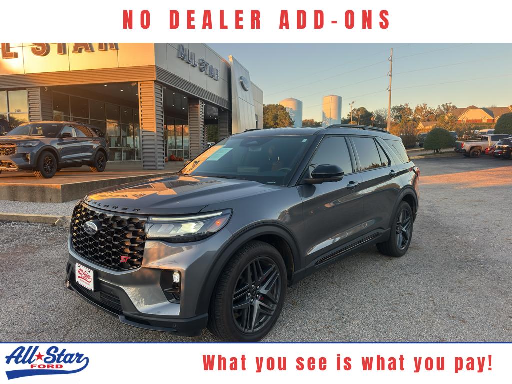 2025 Ford Explorer ST's photo