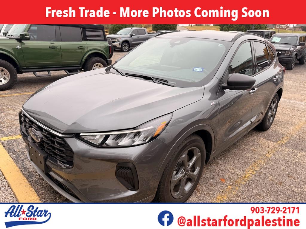 2023 Ford Escape ST-Line's photo