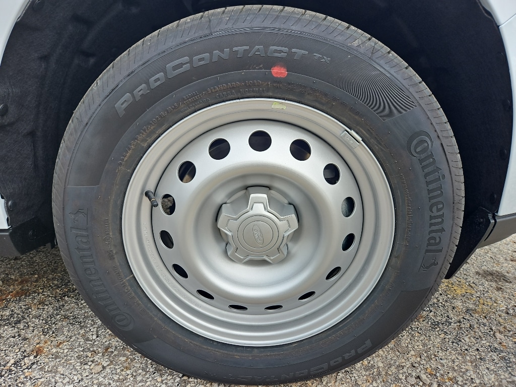 New 2025 Ford Maverick XL SuperCrew