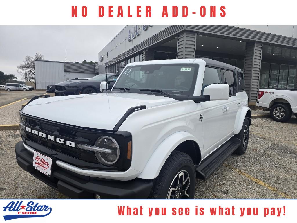 2025 Ford Bronco 4-Door Outer Banks's photo