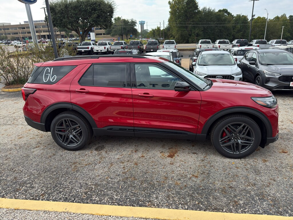 2026 Ford Explorer ST photo 2