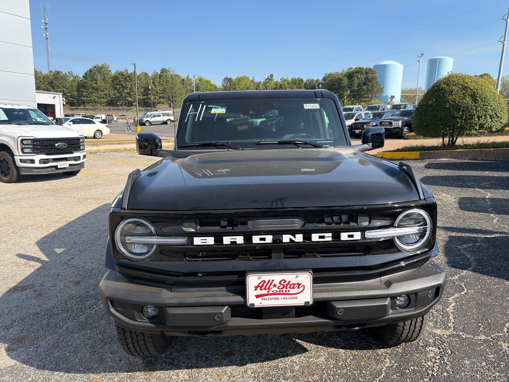New 2026 Ford Bronco Outer Banks SUV