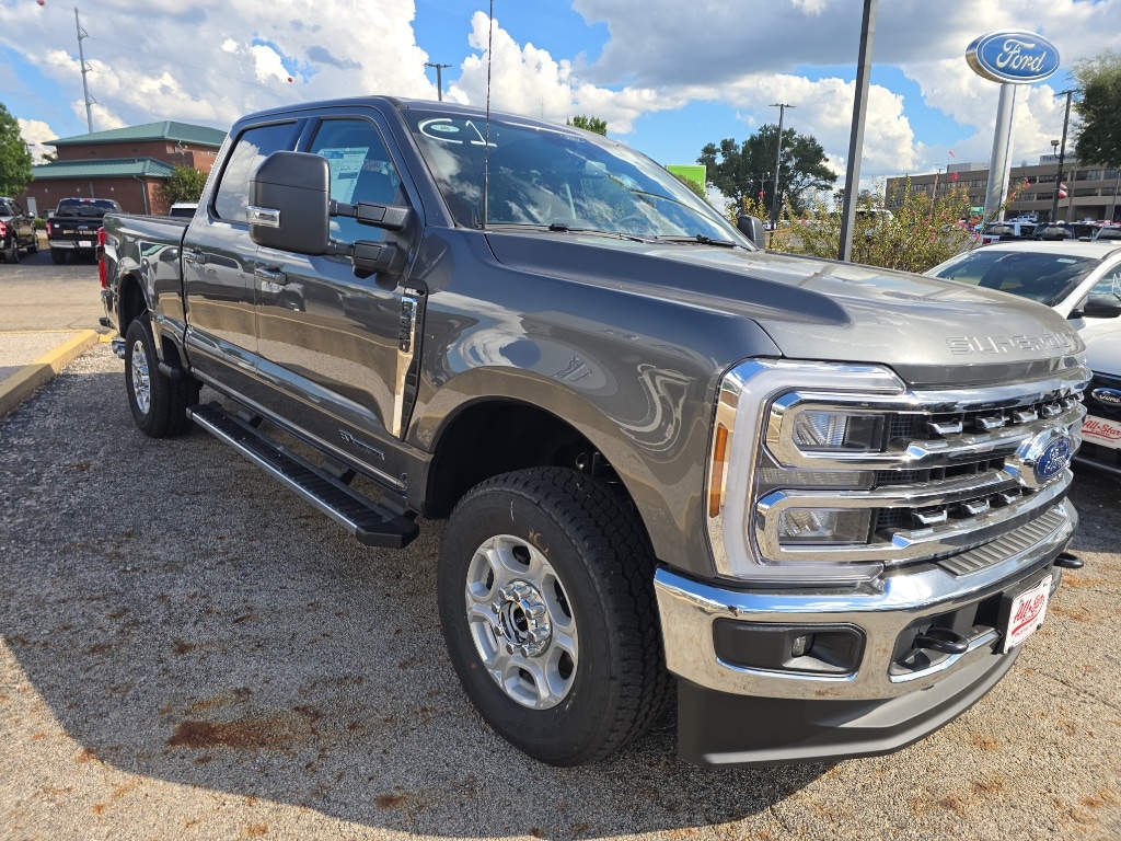 New 2026 Ford F-250 XLT Crew Cab