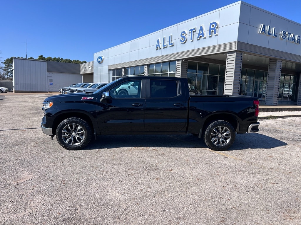 Used 2023 Chevrolet Silverado LT Crew Cab