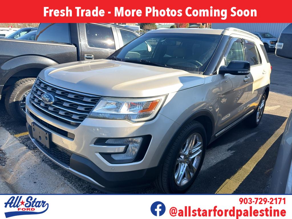 2017 Ford Explorer XLT's photo