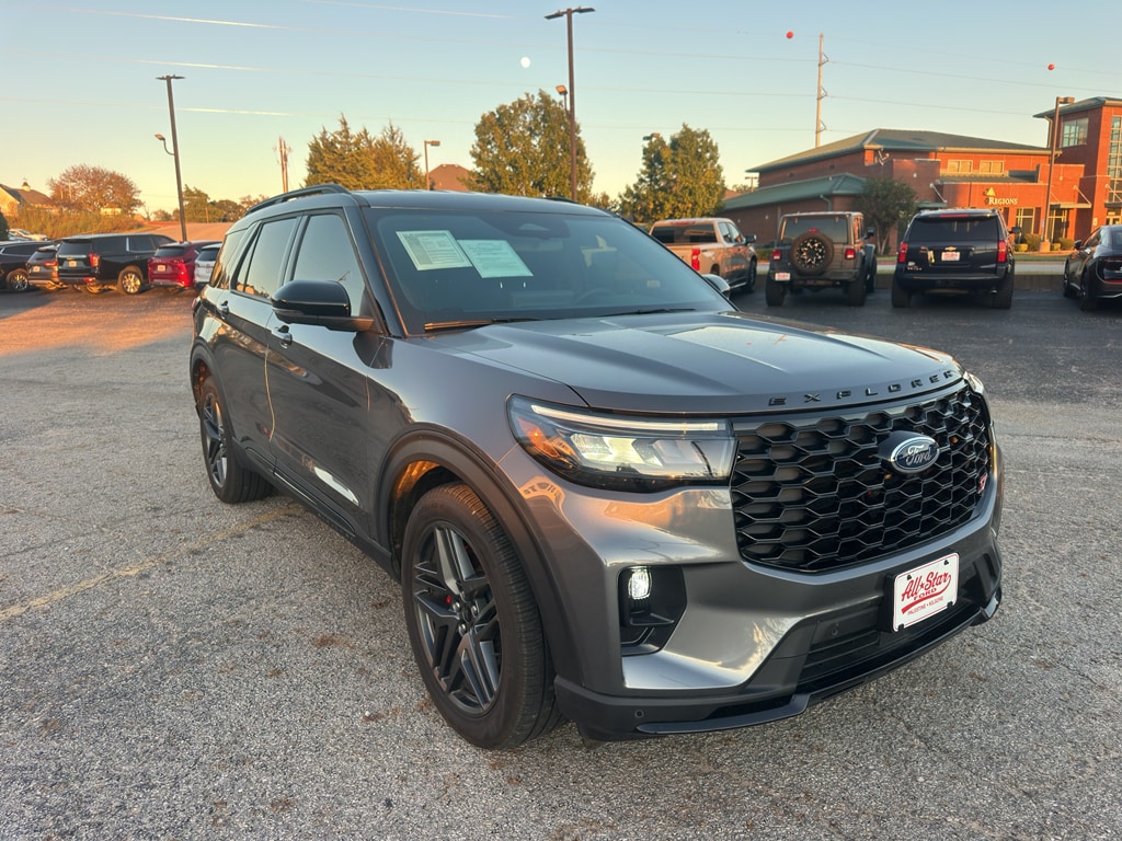 Used 2025 Ford Explorer ST SUV