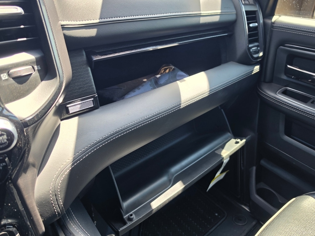 2024 RAM Ram 2500 Pickup Laramie Limited - Photo 37