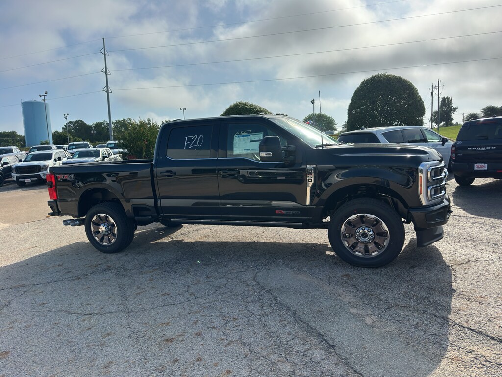 2025 Ford F-250 King Ranch photo 4