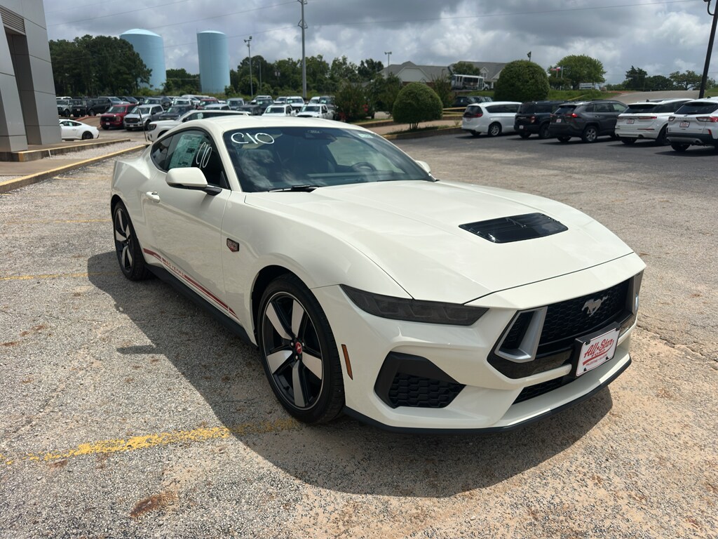2025 Ford Mustang GT Premium photo 2