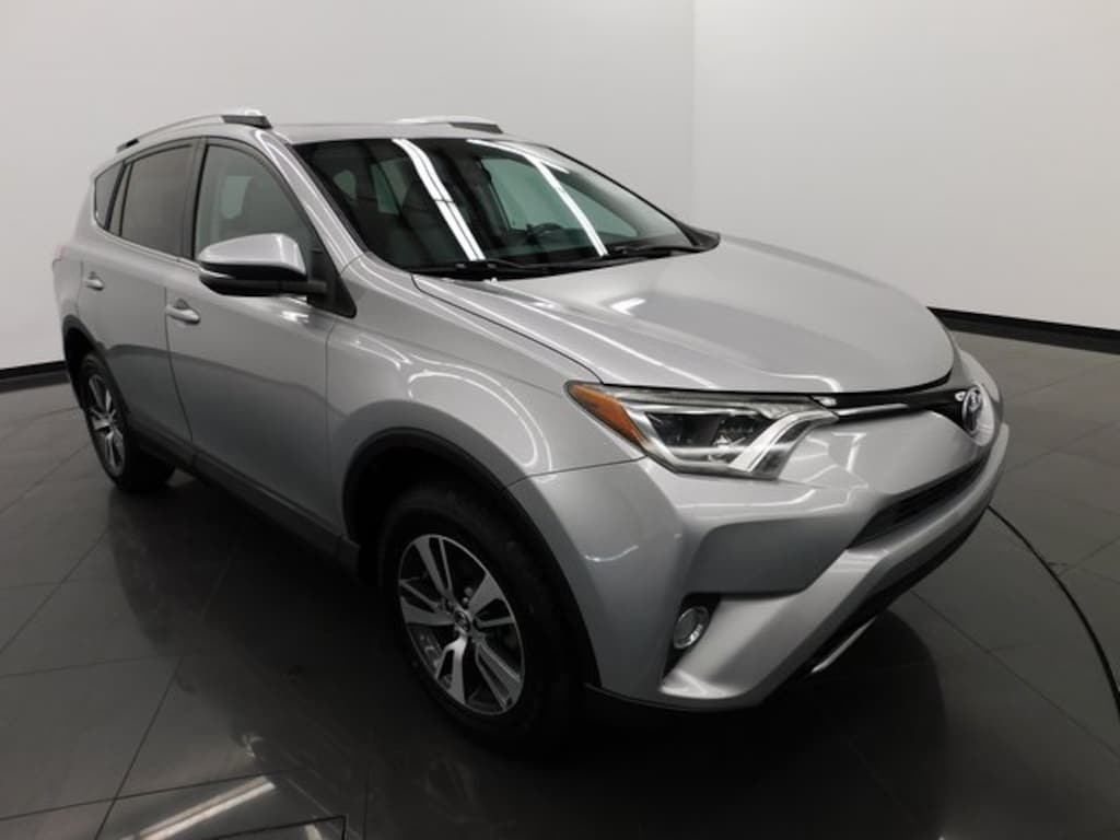 Used 2016 Toyota RAV4 XLE SUV