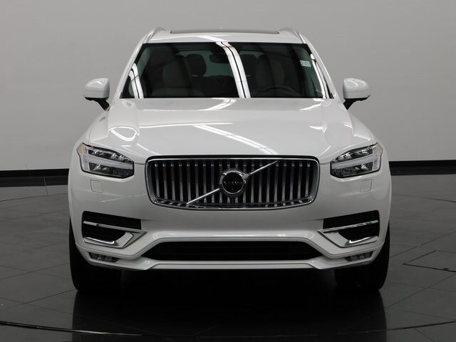 2024 Volvo XC90 Plus photo 3