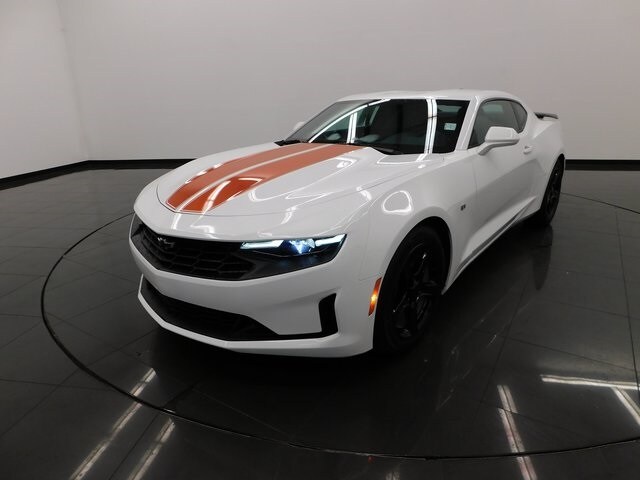 2023 Chevrolet Camaro 1LT photo 4