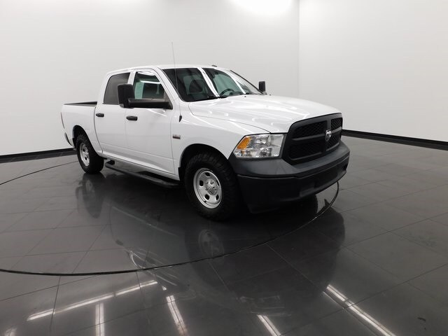 2021 Ram 1500 Classic Tradesman photo 2