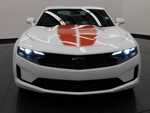 2023 Chevrolet Camaro 1LT photo 3