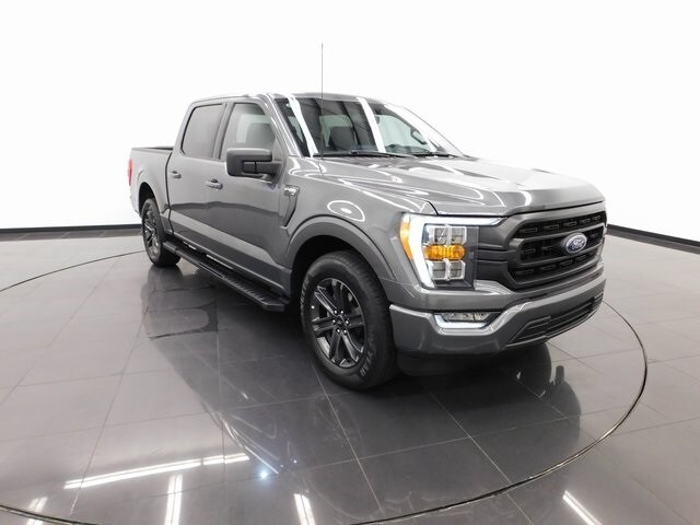 2023 Ford F-150 XLT photo 2