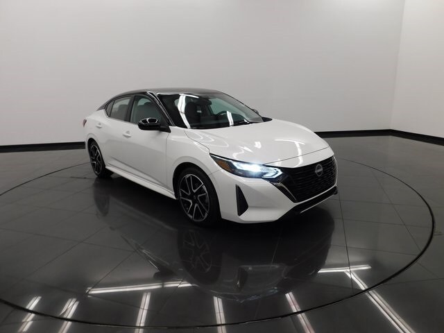 2024 Nissan Sentra SR photo 2