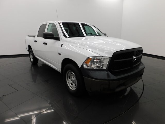 2020 Ram 1500 Classic Tradesman photo 2