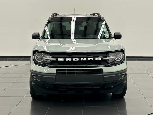 2021 Ford Bronco Sport Outer Banks photo 2