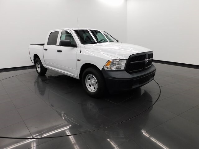 2020 Ram 1500 Classic Tradesman photo 2