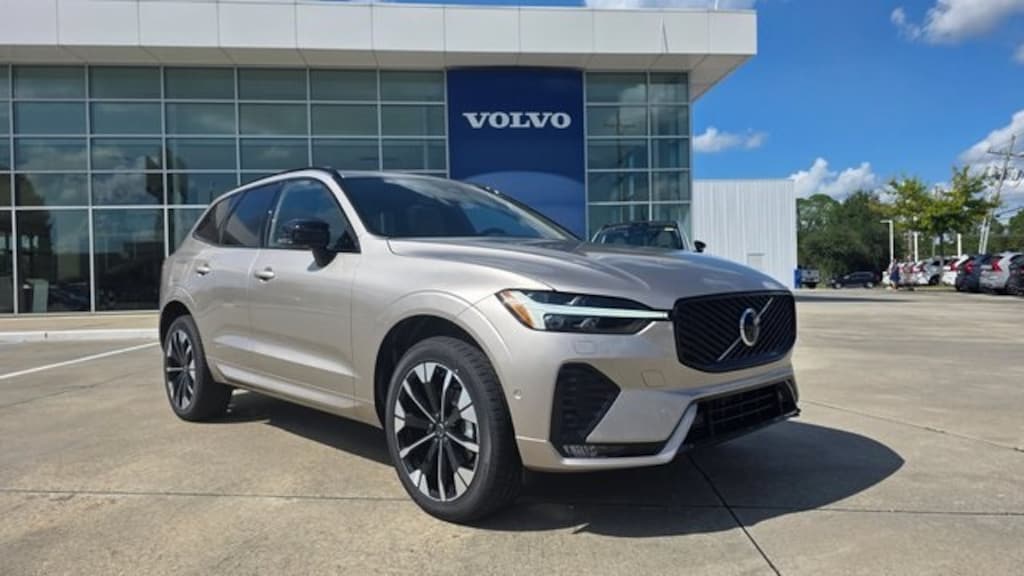 New 2026 Volvo XC60 B5 Plus SUV