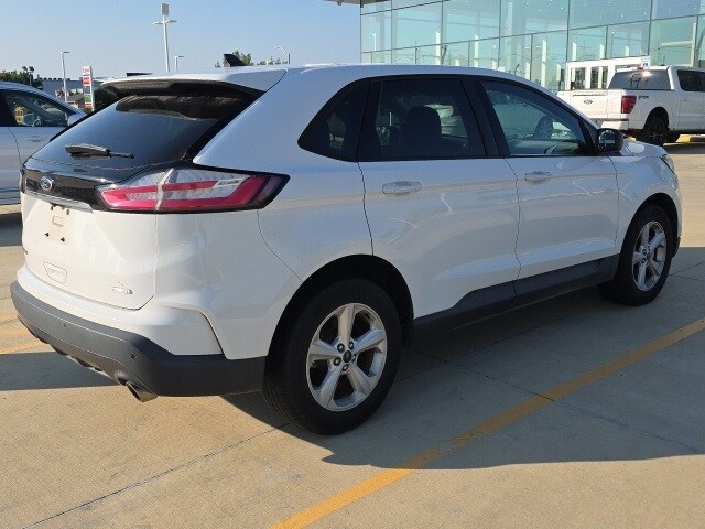 2020 Ford Edge SE photo 4