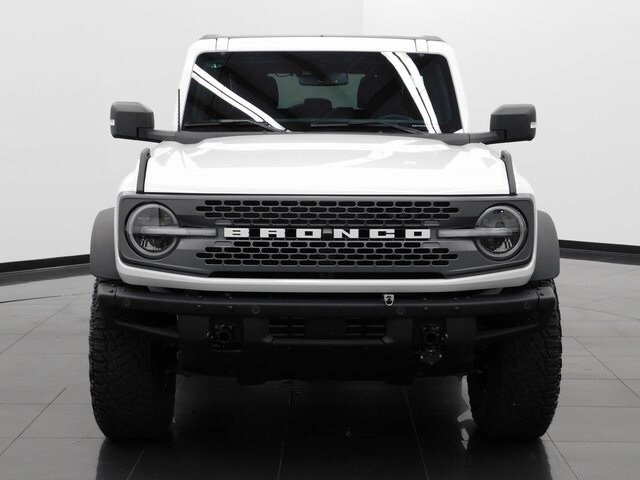 2024 Ford Bronco Badlands photo 3