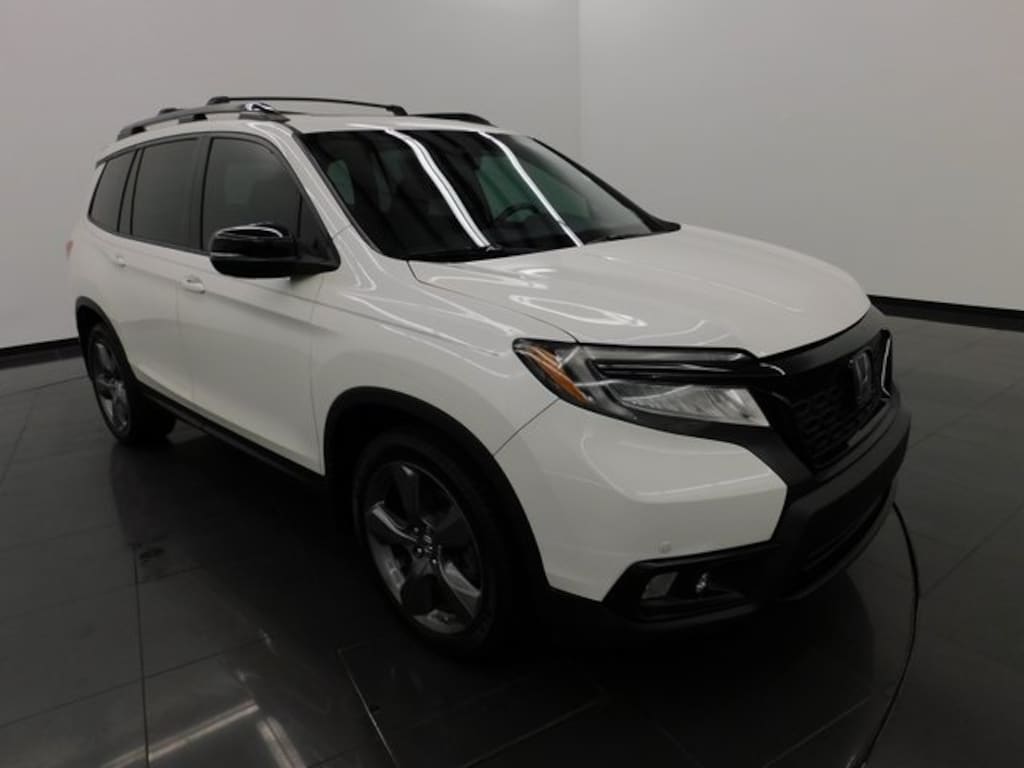 Used 2019 Honda Passport Touring FWD SUV