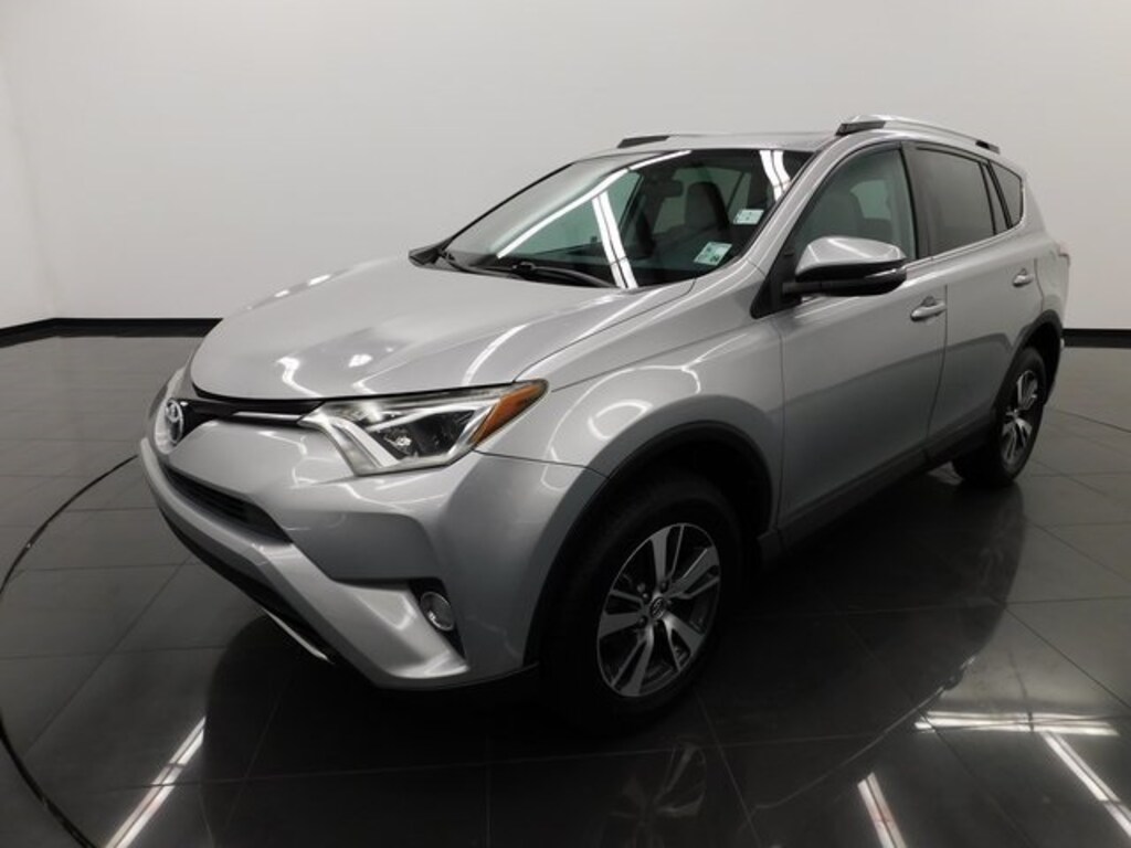 Used 2016 Toyota RAV4 XLE SUV