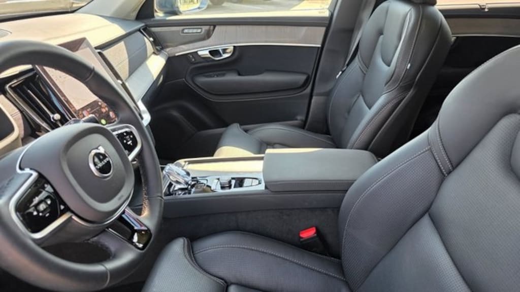 Used 2025 Volvo XC90 B6 (2025.5) Ultra 6-Seater SUV