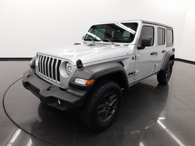 2024 Jeep Wrangler Sport S photo 4