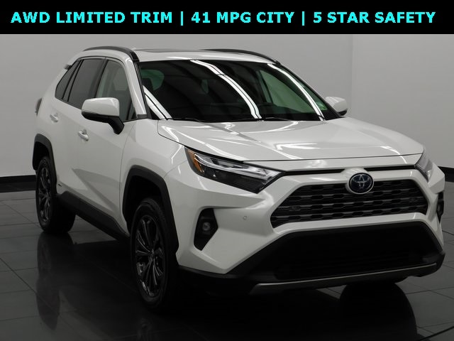 2022 Toyota RAV4 Limited's photo