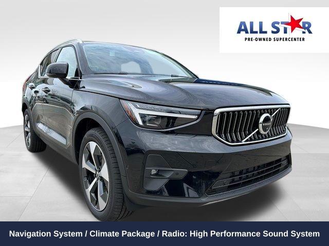 2025 Volvo XC40 Plus