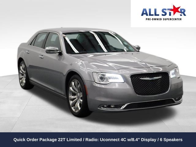 2018 Chrysler 300 Limited's photo