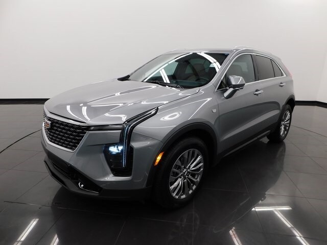 2025 Cadillac XT4 Premium Luxury photo 4