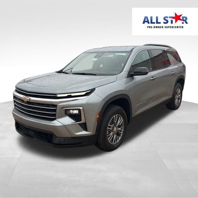 2025 Chevrolet Traverse LT's photo