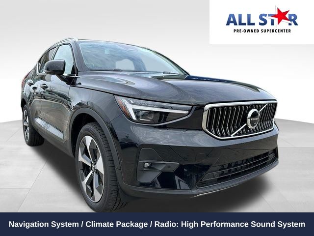 2025 Volvo XC40 Plus
