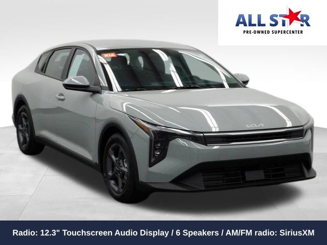 2025 Kia K4 LXS's photo
