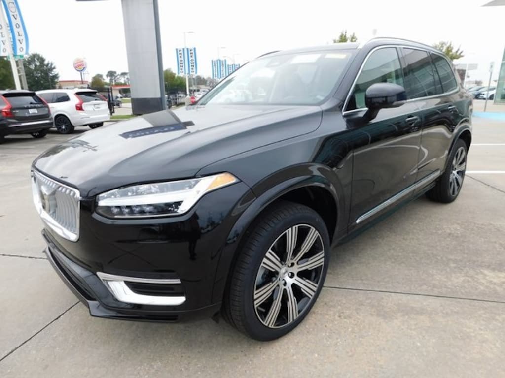 New 2025 Volvo XC90 Plug-In Hybrid T8 Plus SUV