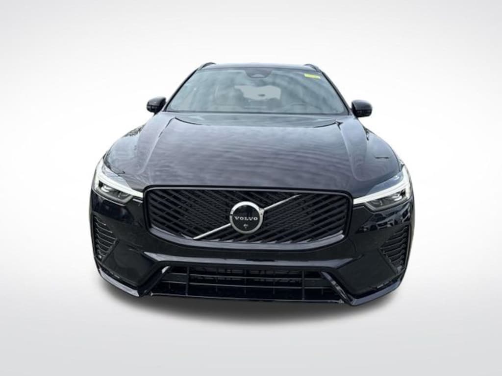 New 2026 Volvo XC60 B5 Plus SUV