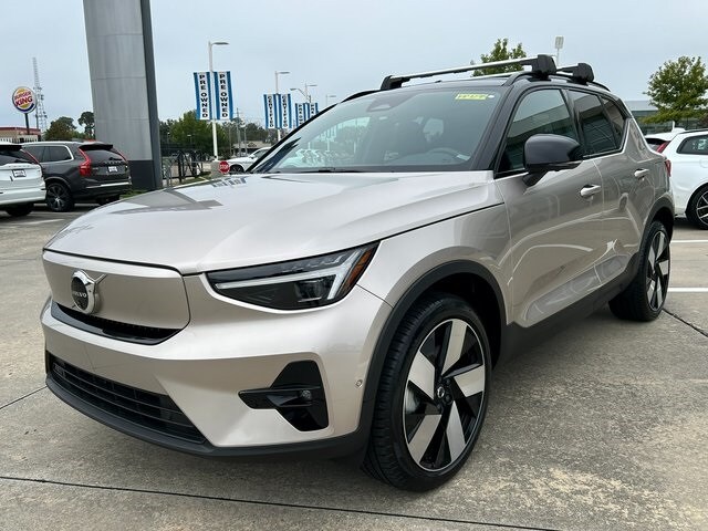 2024 Volvo XC40 Recharge Plus photo 4