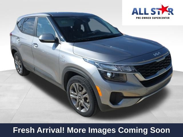 2022 Kia Seltos LX's photo