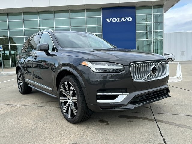 2024 Volvo XC90 Plus's photo