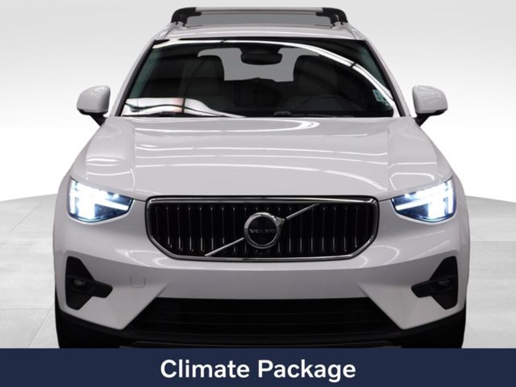 Used 2023 Volvo XC40 B5 Plus Bright Theme SUV