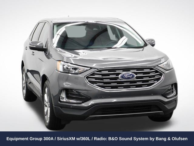 2024 Ford Edge Titanium's photo