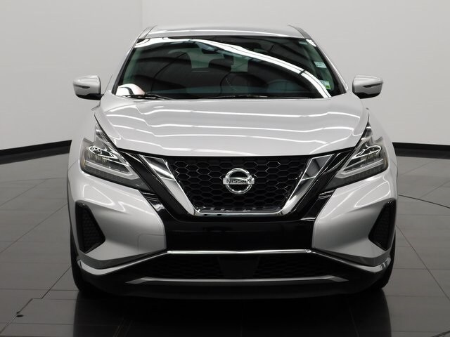 2020 Nissan Murano S photo 2
