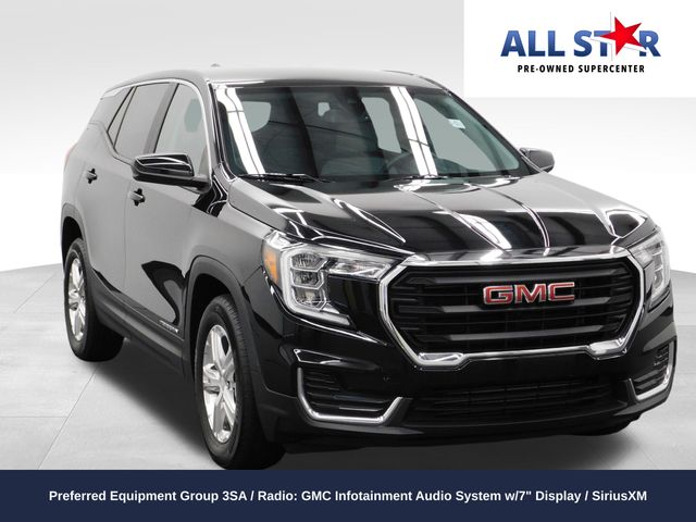 2024 GMC Terrain SLE's photo