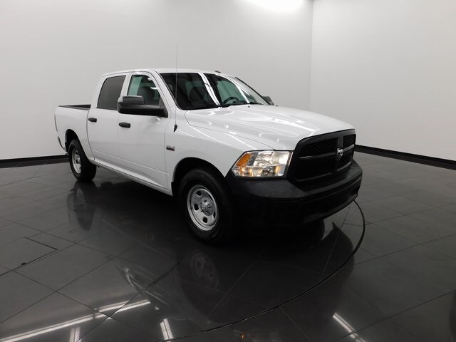2021 Ram 1500 Classic Tradesman photo 2