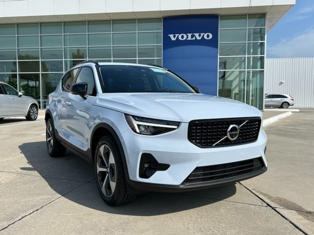 New 2026 Volvo XC40 Plus SUV