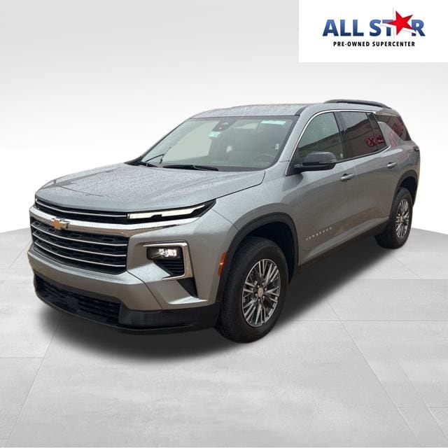 2025 Chevrolet Traverse LT's photo